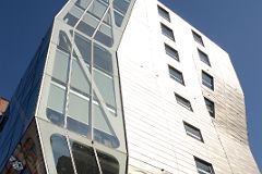 31-2 HL23 By Architect Neil Denari Gets Wider As It Rises On The New York High Line At W 23 St.jpg